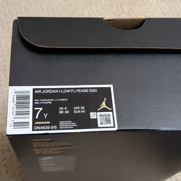 New Nike Air Jordan 1 Low Flyease (GS) Kids Purple and White Sneakers - Picture 9 of 9